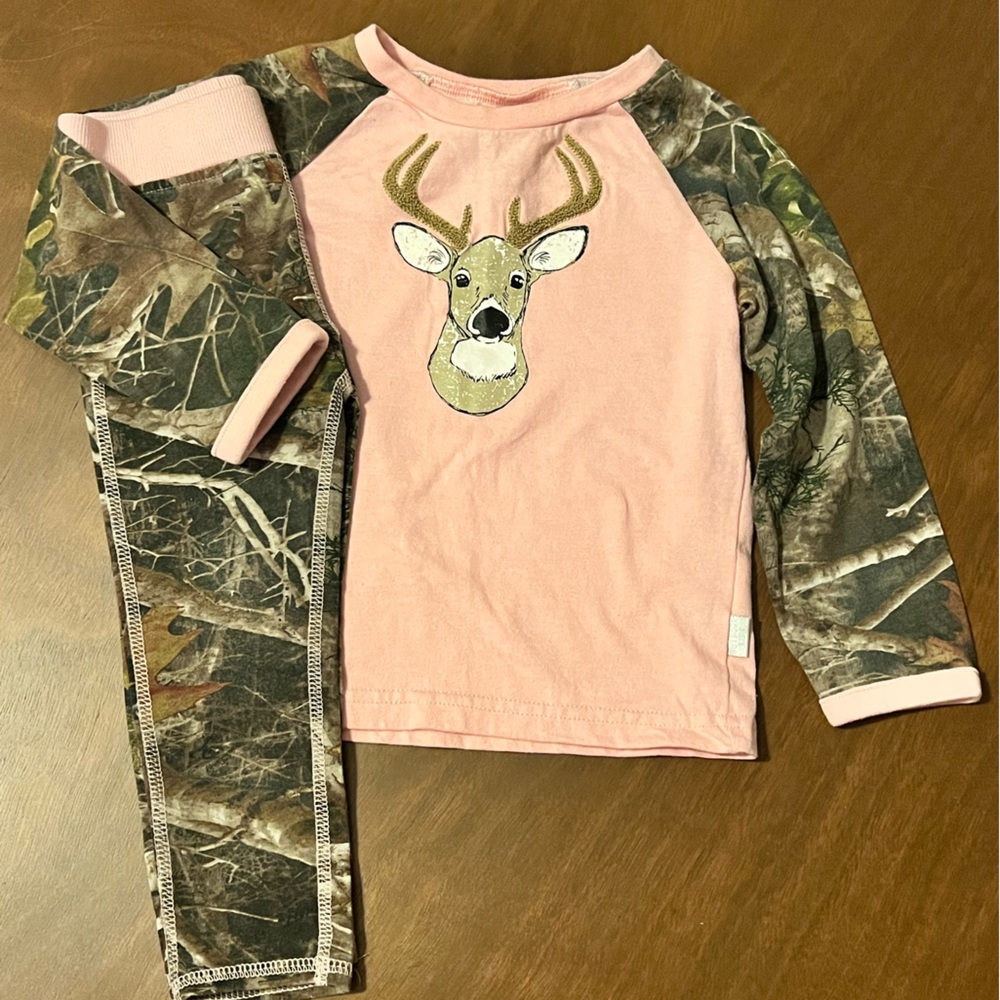 Toddler girl camo/deer 2 piece set